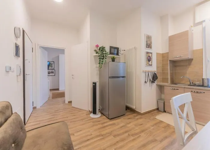 A 10 Min Da Sant'orsola - Interno 4 Con Design E Comfort 볼로냐