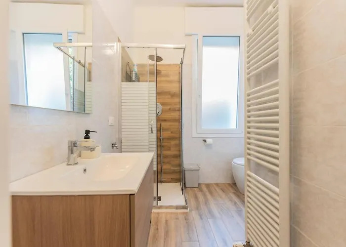 A 10 Min Da Sant'orsola - Interno 4 Con Design E Comfort * بولونيا